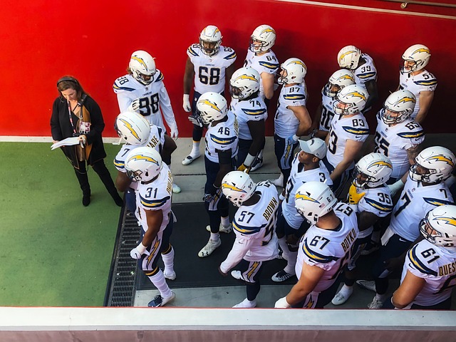 不仅需要提 不仅需要提