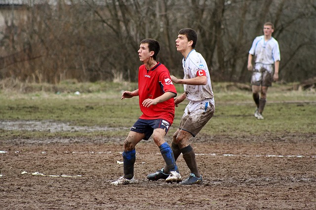 NBA最新动态：湖人裁员签约，勇士球员伤情未定，克拉克森赛季报销.
